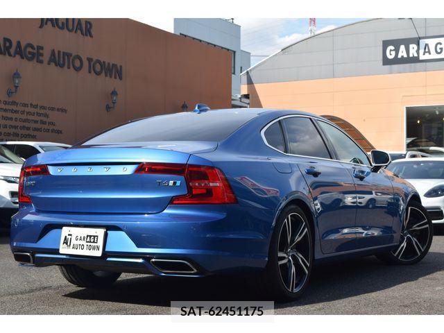 Volvo S90 2017-09 254436-3
