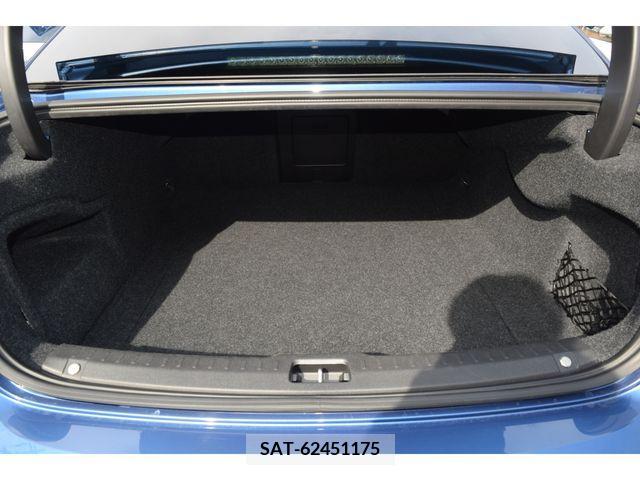 Volvo S90 2017-09 254436-16