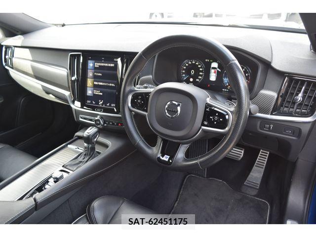 Volvo S90 2017-09 254436-11