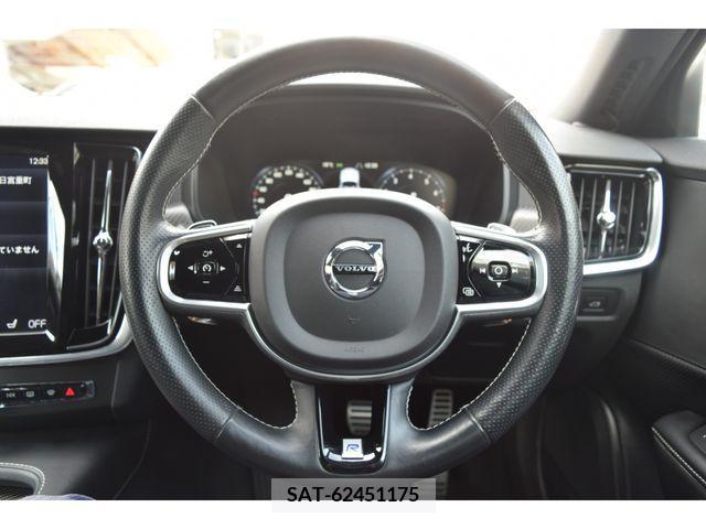 Volvo S90 2017-09 254436-10