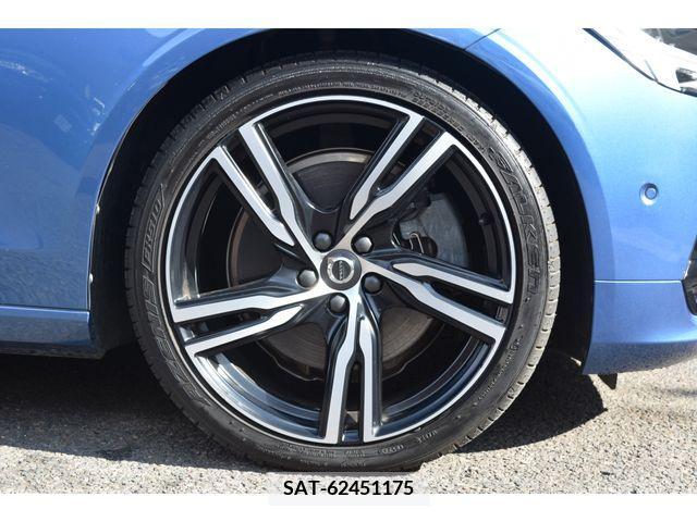 Volvo S90 2017-09 254436-8