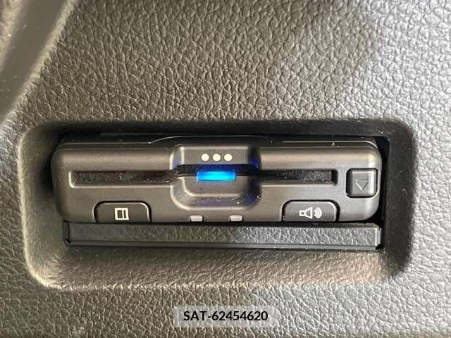 Suzuki SPACIA 2017-03 381243-6
