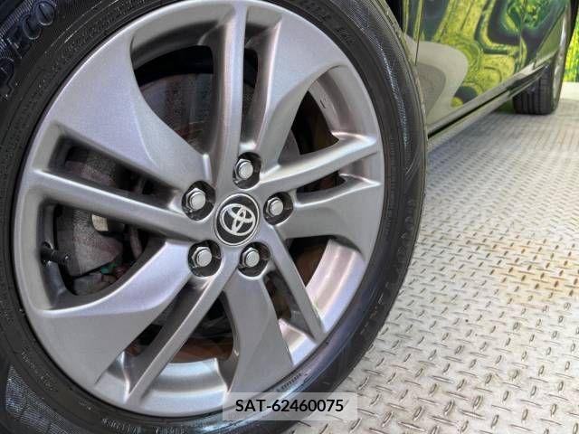 Toyota SIENTA 2016-10 314637-13