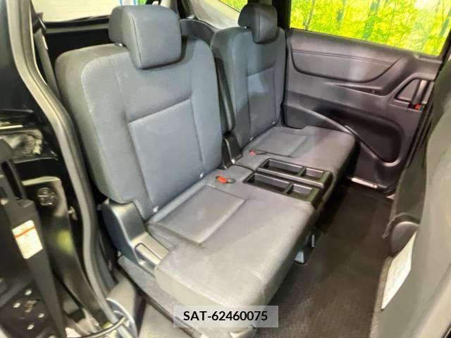Toyota SIENTA 2016-10 314637-9