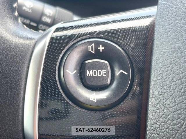 Toyota SIENTA 2016-03 368218-7