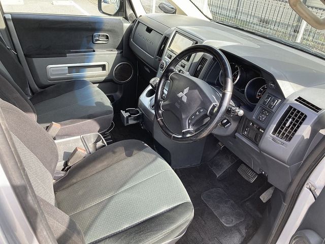 Mitsubishi DELICA D5 2012-05 19601-8
