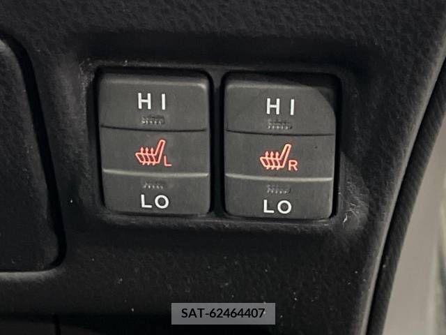 Toyota NOAH HYBRID 2019-05 214075-6