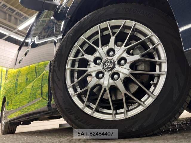 Toyota NOAH HYBRID 2019-05 214075-13