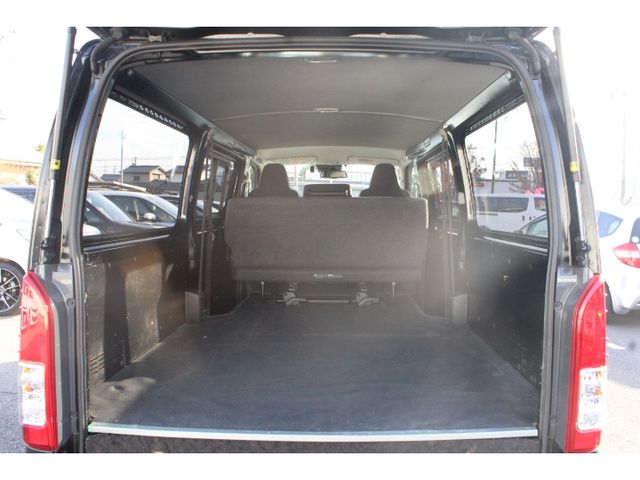 Toyota HIACE VAN 2018-08 183599-7