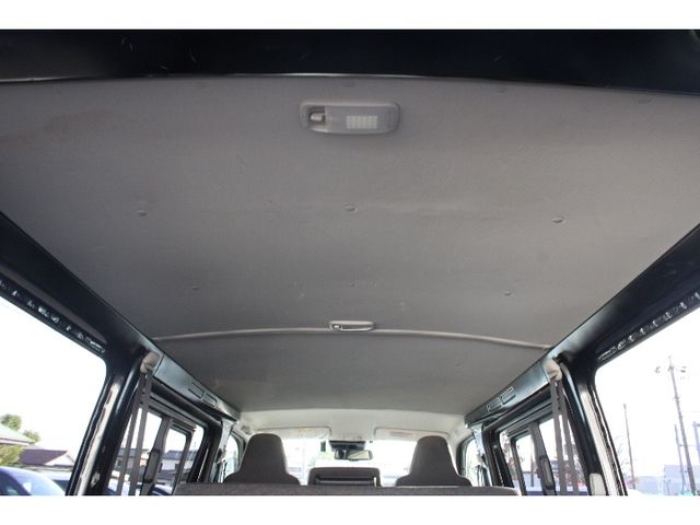 Toyota HIACE VAN 2018-08 183599-8