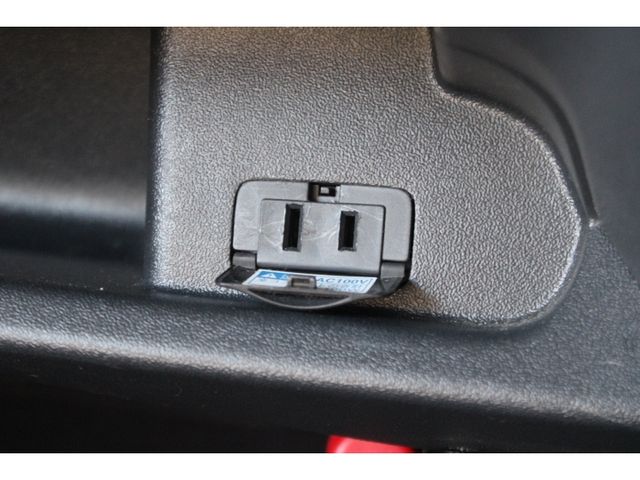 Toyota HIACE VAN 2018-08 183599-19
