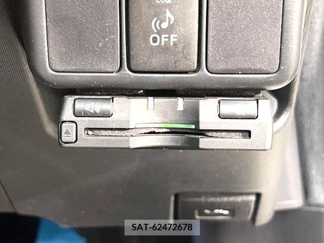 Toyota AQUA 2014-02 250675-8