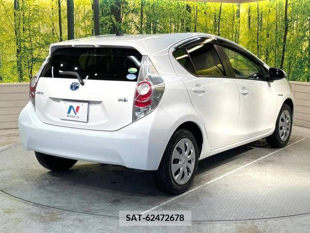 Toyota AQUA 2014-02 250675-18