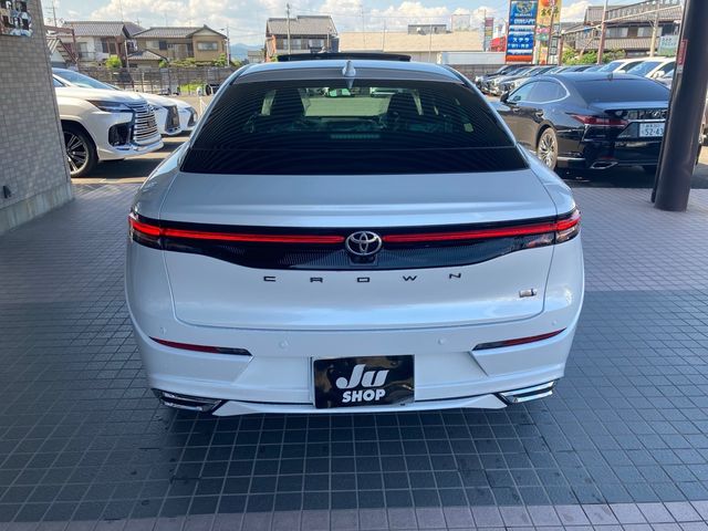 Toyota CROWN 2023-05 4019-6