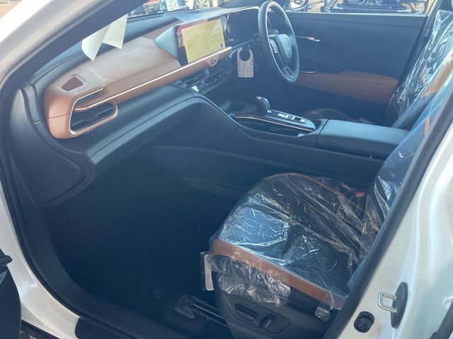 Toyota CROWN 2023-05 4019-26