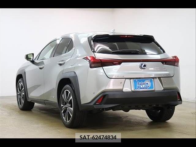 Lexus UX 2019-07 275930-19