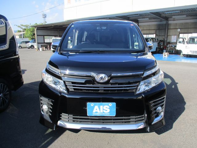 Toyota VOXY 2016-03 20696-1