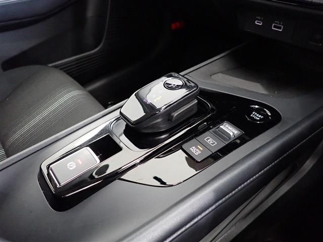 Nissan NOTE 2021-10 15090-14