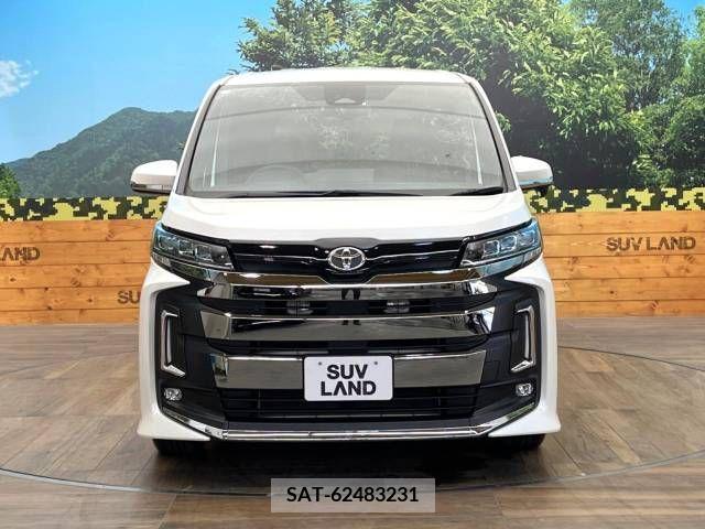 Toyota NOAH 2023-04 365099-15