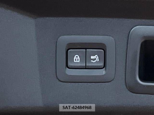 Mazda CX-60 2022-11 390268-9