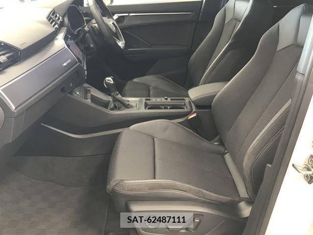 Audi Q3 2021-01 222325-24