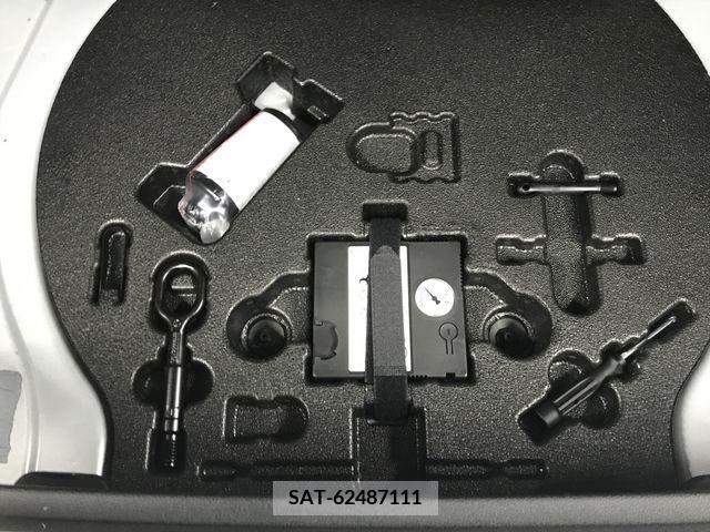 Audi Q3 2021-01 222325-28