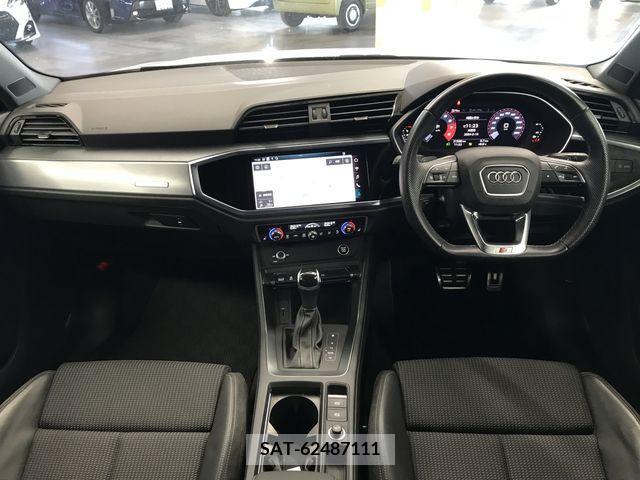 Audi Q3 2021-01 222325-2