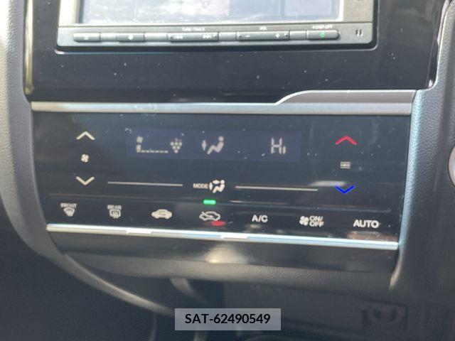 Honda FIT 2016-05 233948-13