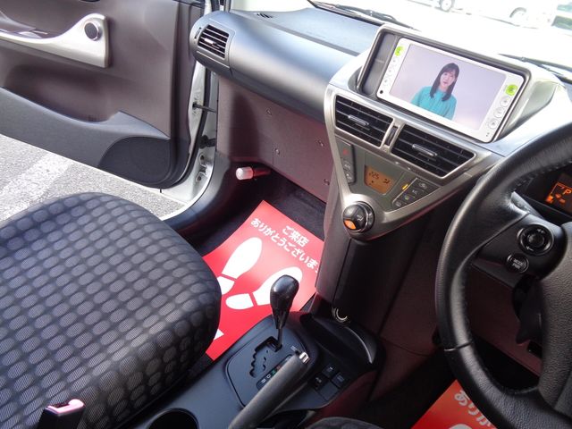Toyota IQ 2010-08 193303-1