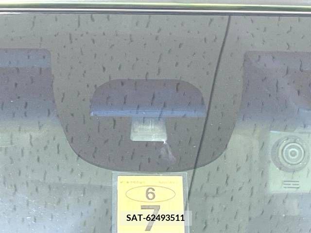 Honda N BOX CUSTOM 2016-01 335701-5