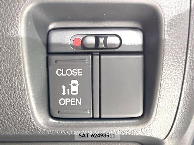 Honda N BOX CUSTOM 2016-01 335701-4