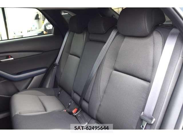Mazda CX-30 2020-09 295613-11