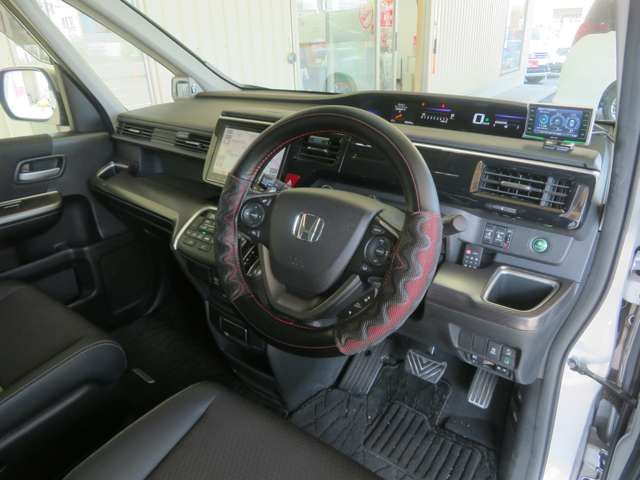 Honda e 2017-10 14471-4