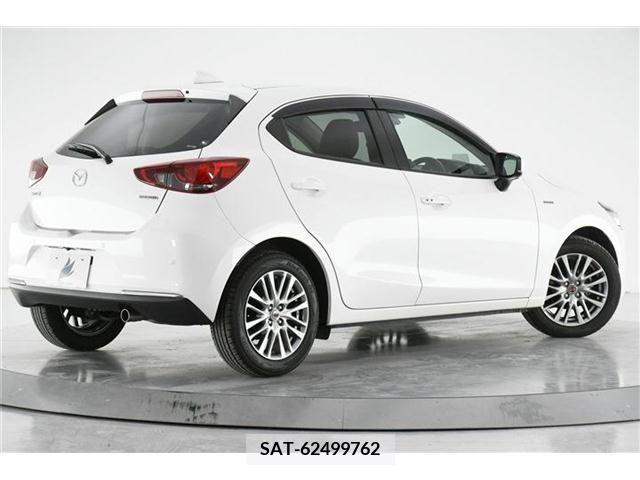 Mazda MAZDA2 2020-09 363243-1