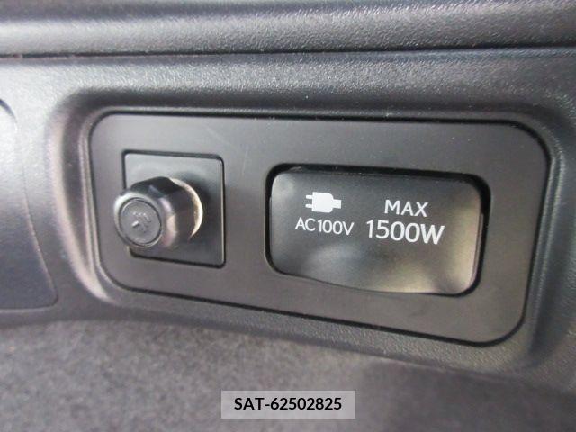 Lexus CT 2015-09 387898-9