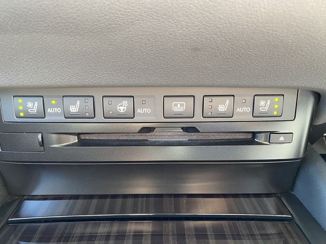 Lexus ES 2019-01 16434-11
