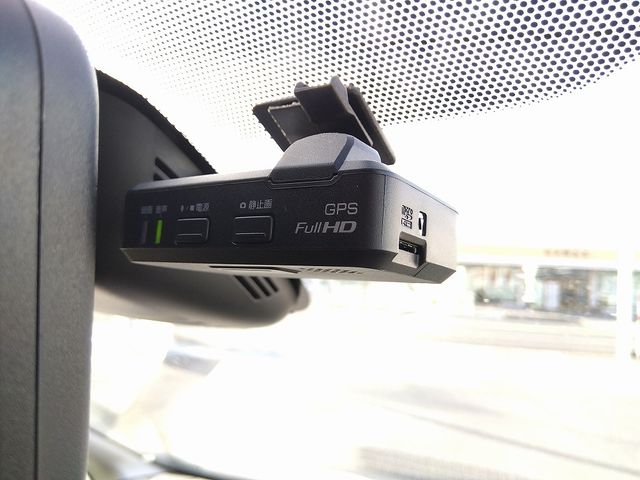 Nissan SERENA 2018-05 188503-12