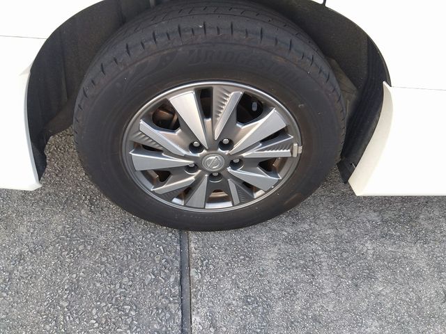 Nissan SERENA 2018-05 188503-26