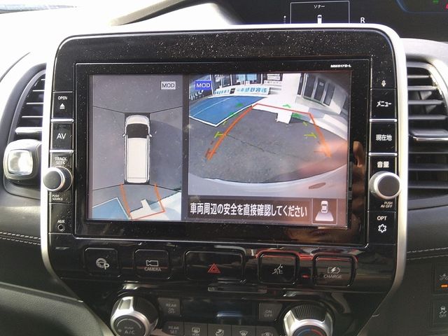 Nissan SERENA 2018-05 188503-5