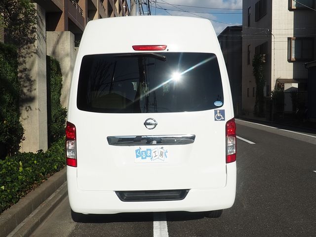 Nissan NV350 Caravan 2013-04 16334-28
