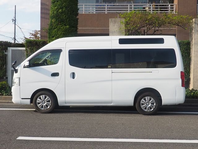 Nissan NV350 Caravan 2013-04 16334-21