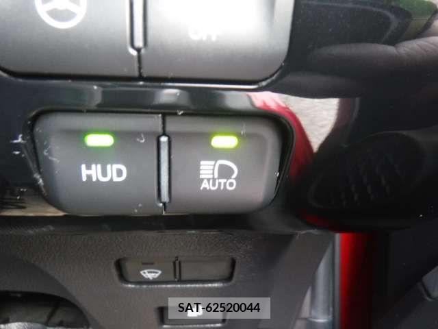 Toyota PRIUS 2017-09 378296-10