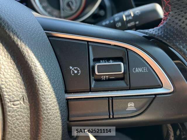 Suzuki SWIFT 2017-10 369049-9