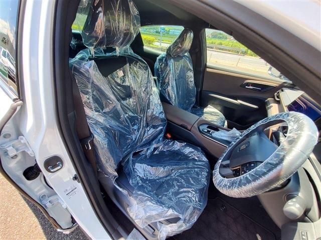 Toyota CROWN 2023-06 4242-8