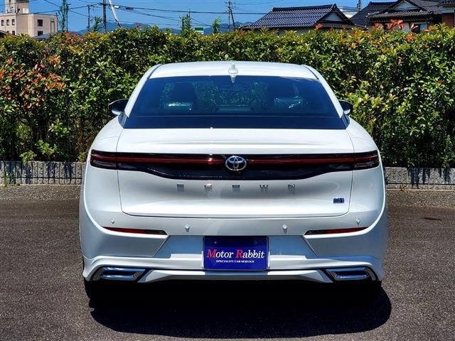 Toyota CROWN 2023-06 4242-3