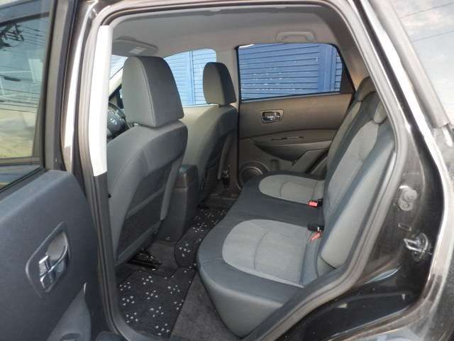 Nissan DUALIS 2009-09 922-8