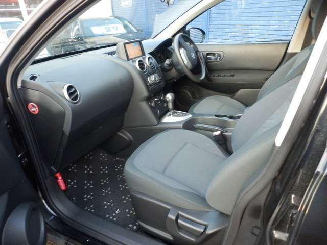 Nissan DUALIS 2009-09 922-7