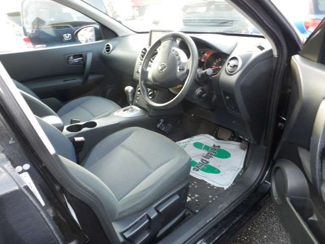 Nissan DUALIS 2009-09 922-6