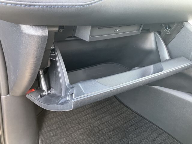 Toyota VOXY HYBRID 2023-03 181871-21