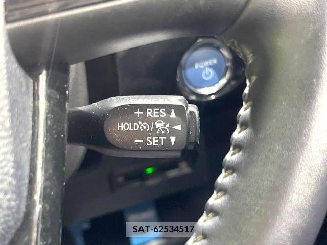 Toyota PRIUS 2019-12 347052-4